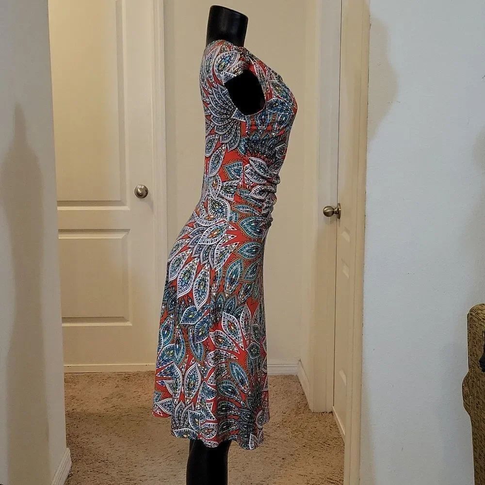 ENFOCUS STUDIO SLEEVELESS MULTI-COLOR DRESS - Picture 10 of 14